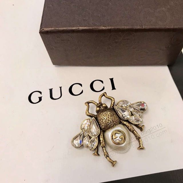 GUCCi飾品 古馳胸花 Gucci珍珠蜜蜂白鑽 彩釉工藝胸針  zgbq1182